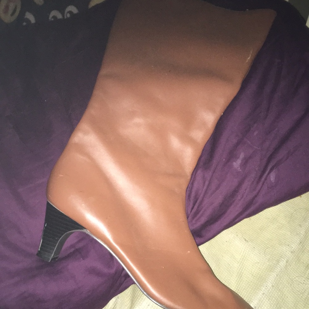 Heeled boots